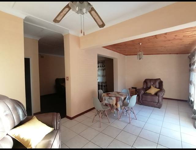 3 BEDROOM FREESTANDING SOLD IN STILFONTEIN EXT 3